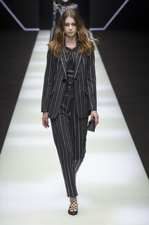 Emporio Armani Fall 2018 Ready-to-Wear , Emporio Armani осень зима 2018 , Fashion show , неделя моды в Милане , MFW , Mainstyles